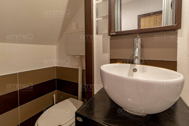 Edificio in vendita a Castelbuono