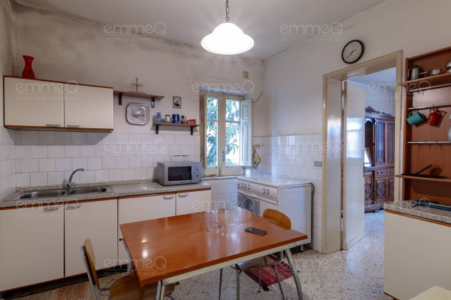 Edificio in vendita a Castelbuono