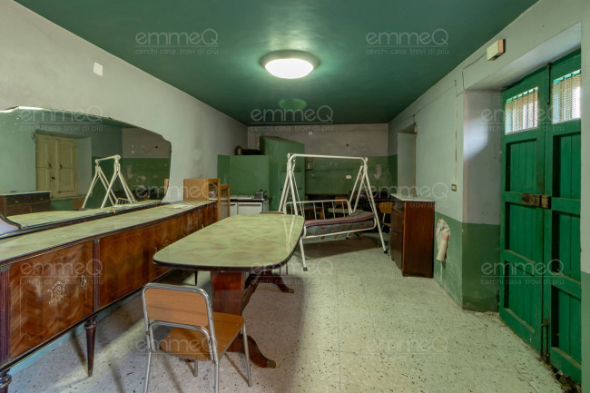 Edificio in vendita a Castelbuono