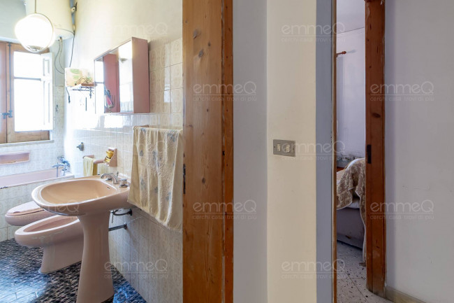 Edificio in vendita a Castelbuono