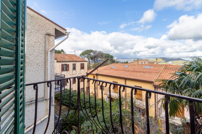 Edificio in vendita a Castelbuono