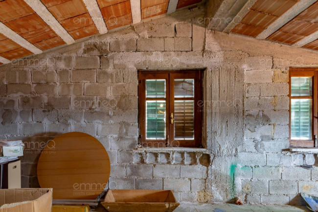 Edificio in vendita a Castelbuono