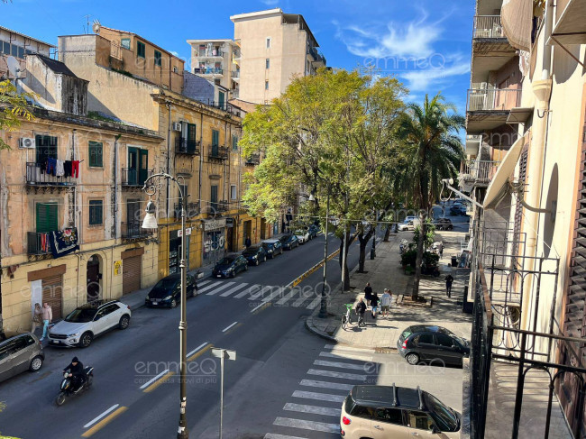 Appartamento in vendita a Palermo