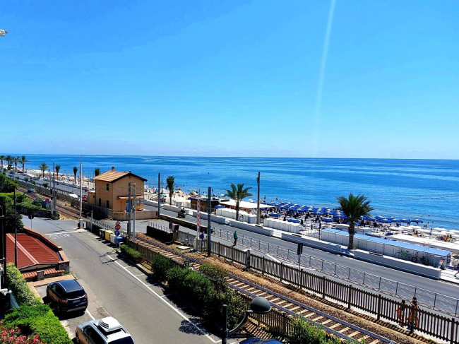 Appartamento in vendita a Pietra Ligure