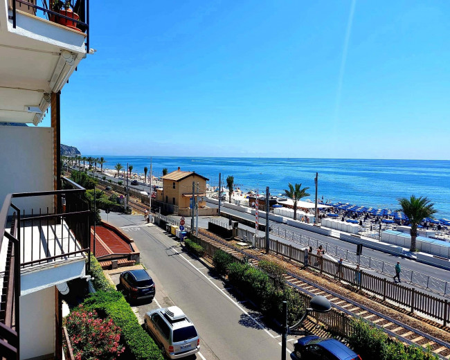 Appartamento in vendita a Pietra Ligure