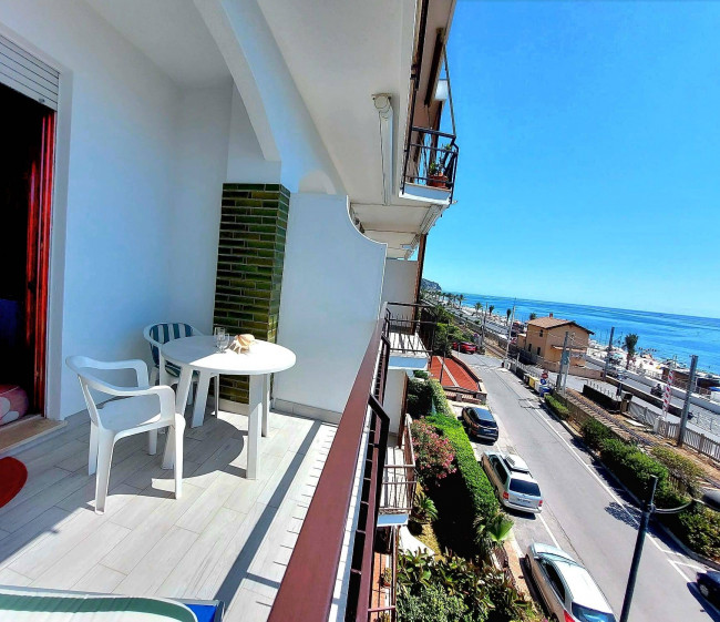 Appartamento in vendita a Pietra Ligure