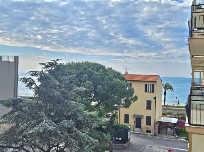 Appartamento in vendita a Pietra Ligure