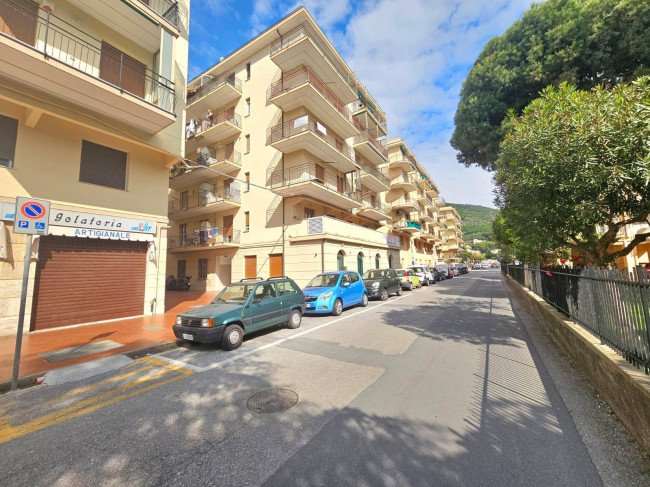 Appartamento in vendita a Pietra Ligure