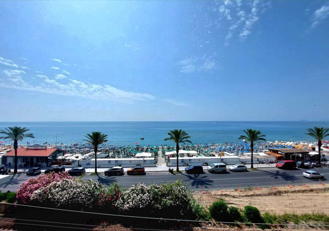 Appartamento in vendita a Pietra Ligure