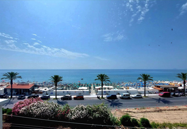 Appartamento in vendita a Pietra Ligure