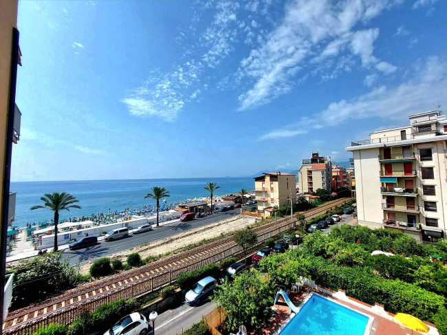 Appartamento in vendita a Pietra Ligure