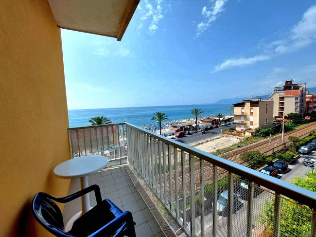 Appartamento in vendita a Pietra Ligure