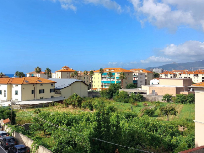 Appartamento in vendita a Borgio Verezzi