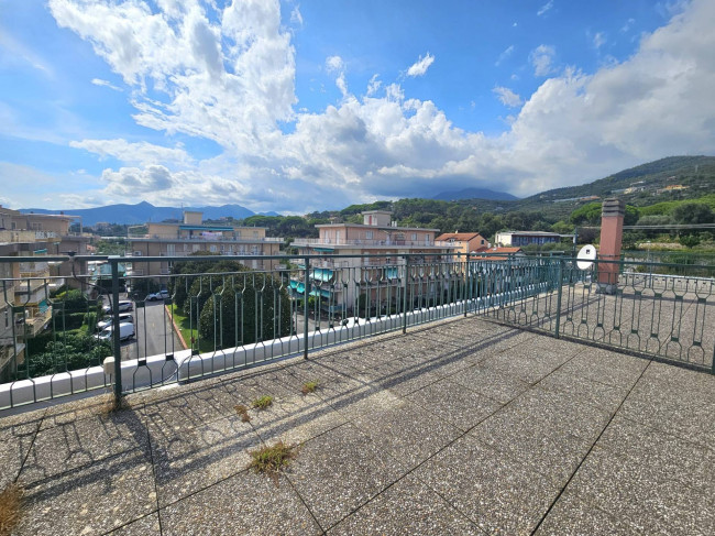 Appartamento in vendita a Pietra Ligure