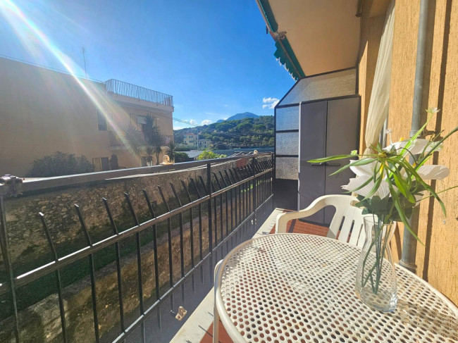 Appartamento in vendita a Pietra Ligure