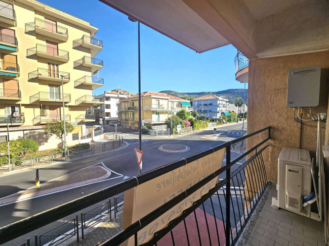 Appartamento in vendita a Pietra Ligure