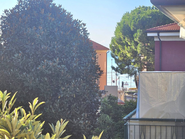 Appartamento in vendita a Borgio Verezzi