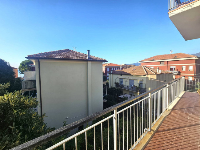 Appartamento in vendita a Borgio Verezzi