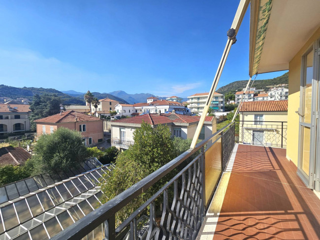 Appartamento in vendita a Pietra Ligure