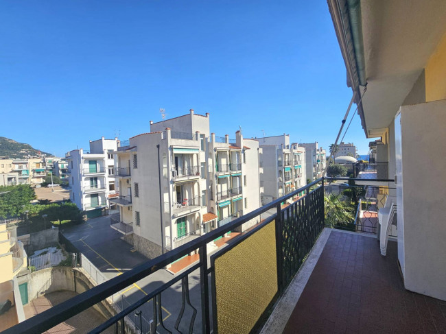 Appartamento in vendita a Pietra Ligure