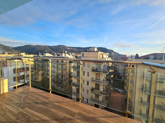 Appartamento in vendita a Pietra Ligure