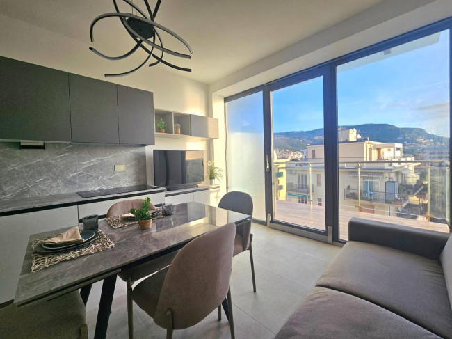 Appartamento in vendita a Pietra Ligure