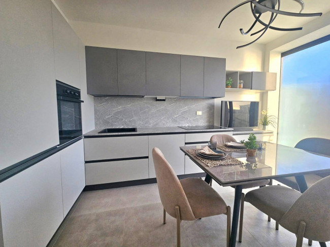 Appartamento in vendita a Pietra Ligure