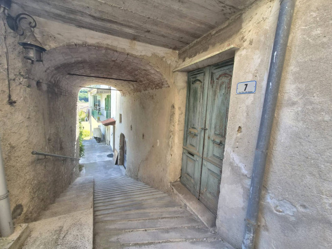 Rustico in vendita a Tovo San Giacomo