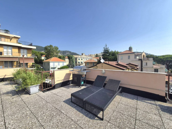 Appartamento in vendita a Pietra Ligure
