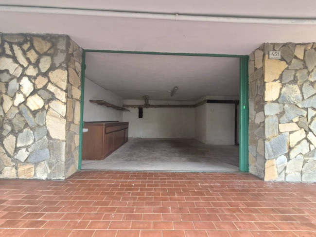 Box o garage in vendita a Pietra Ligure