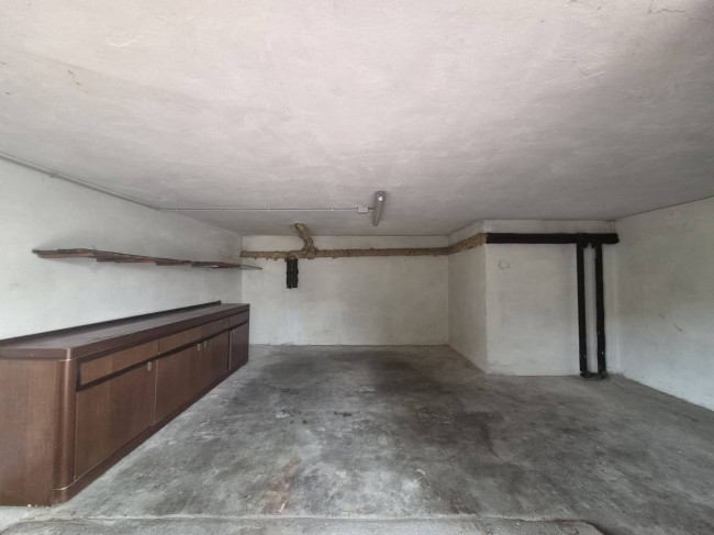 Box o garage in vendita a Pietra Ligure