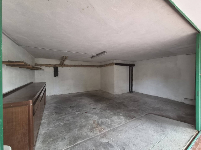 Box o garage in vendita a Pietra Ligure