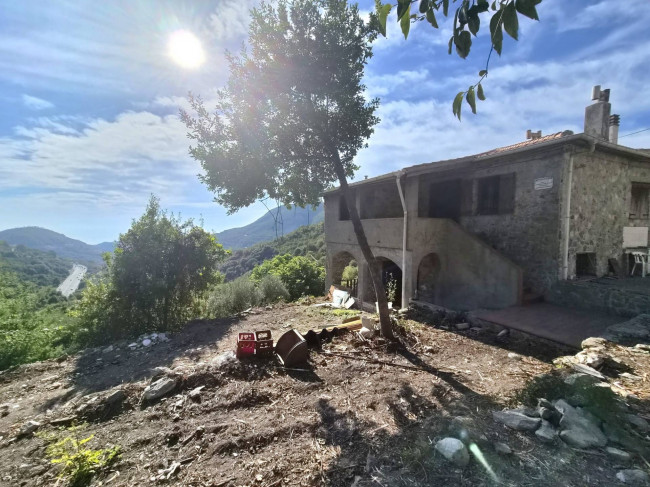 Rustico in vendita a Spotorno