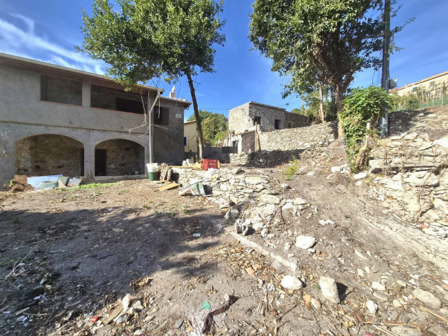 Rustico in vendita a Spotorno