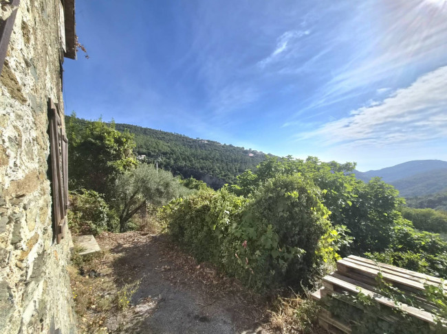 Rustico in vendita a Spotorno