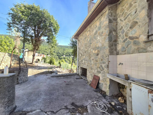 Rustico in vendita a Spotorno