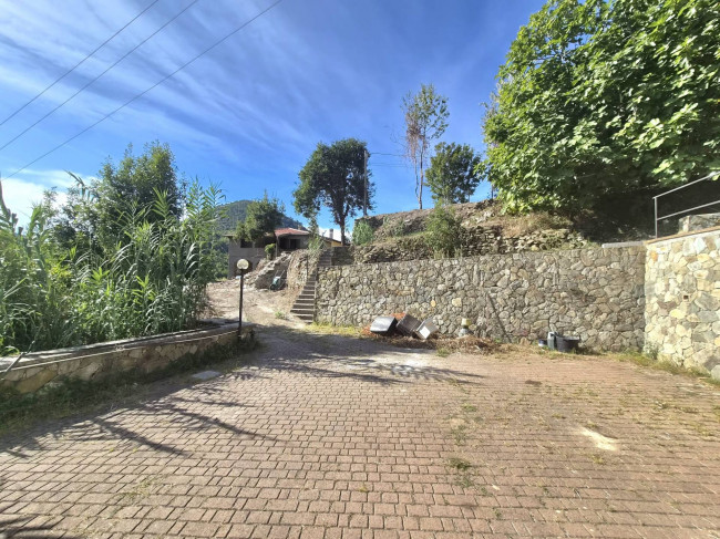 Rustico in vendita a Spotorno