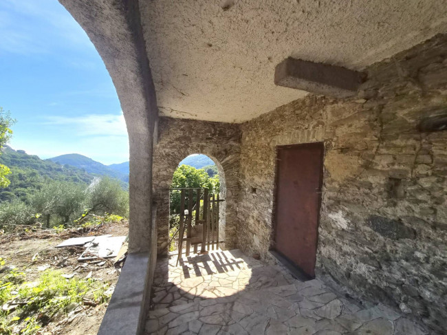 Rustico in vendita a Spotorno