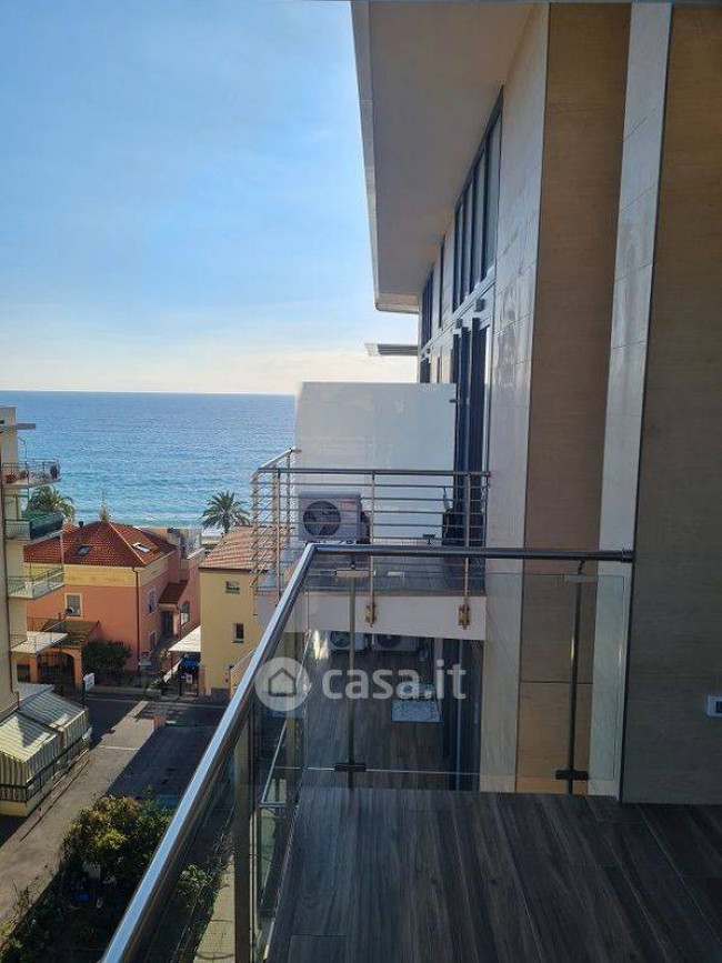 Appartamento in Vendita a Pietra Ligure