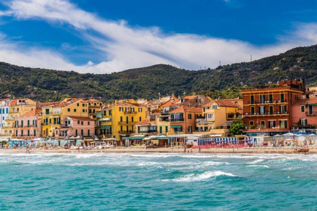 Appartamento in Vendita a Alassio