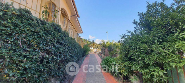 Villa in Vendita a Tovo San Giacomo