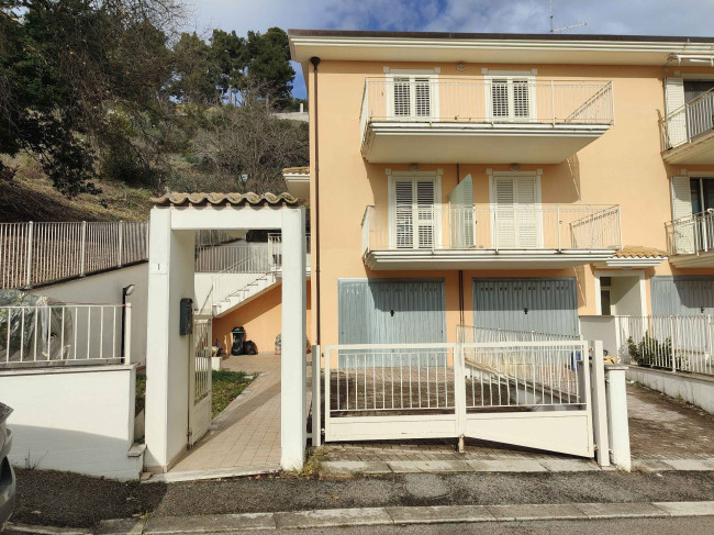 Villetta a schiera a Acquaviva Picena