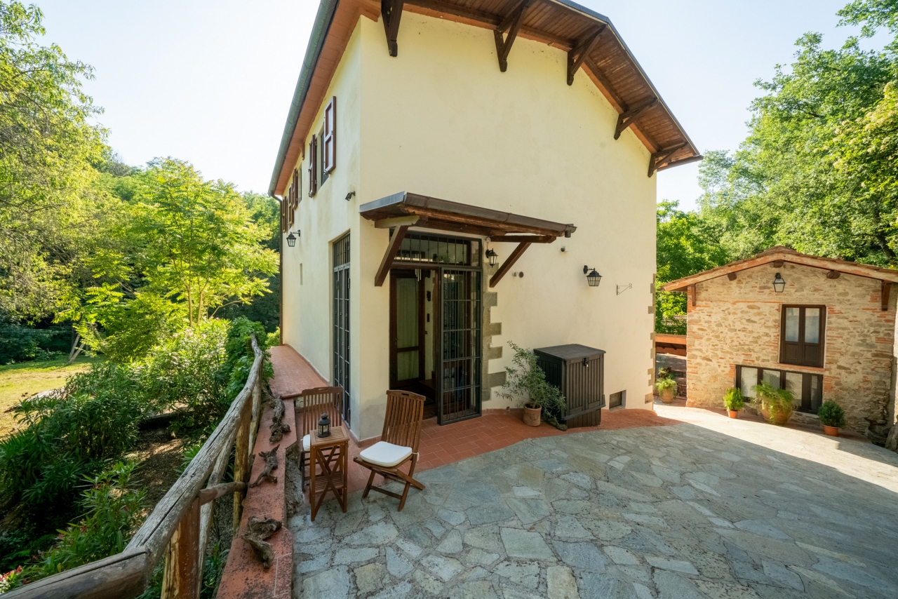 Cascina/Casale/Masseria in vendita a Reggello