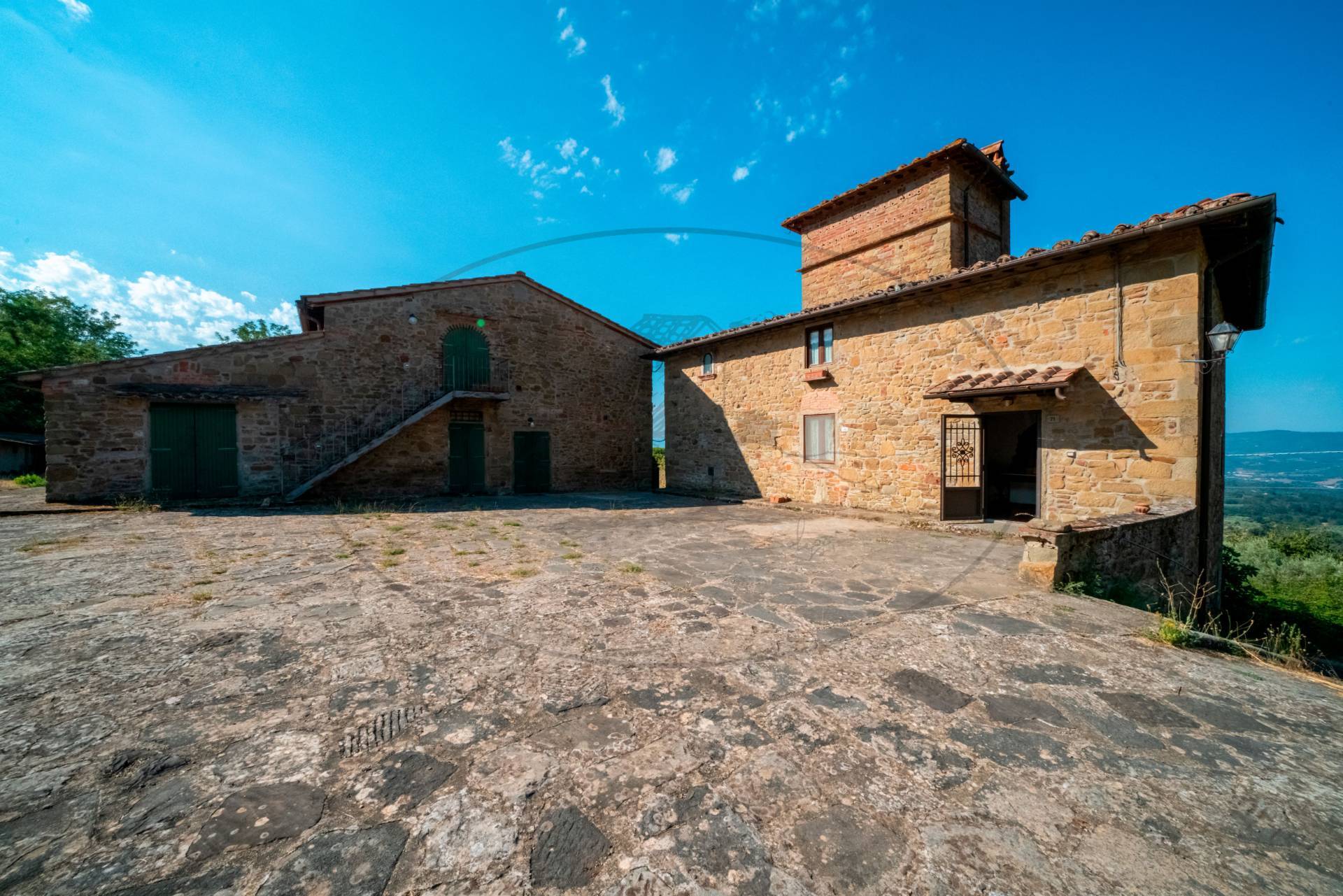 Casa colonica in vendita a Reggello