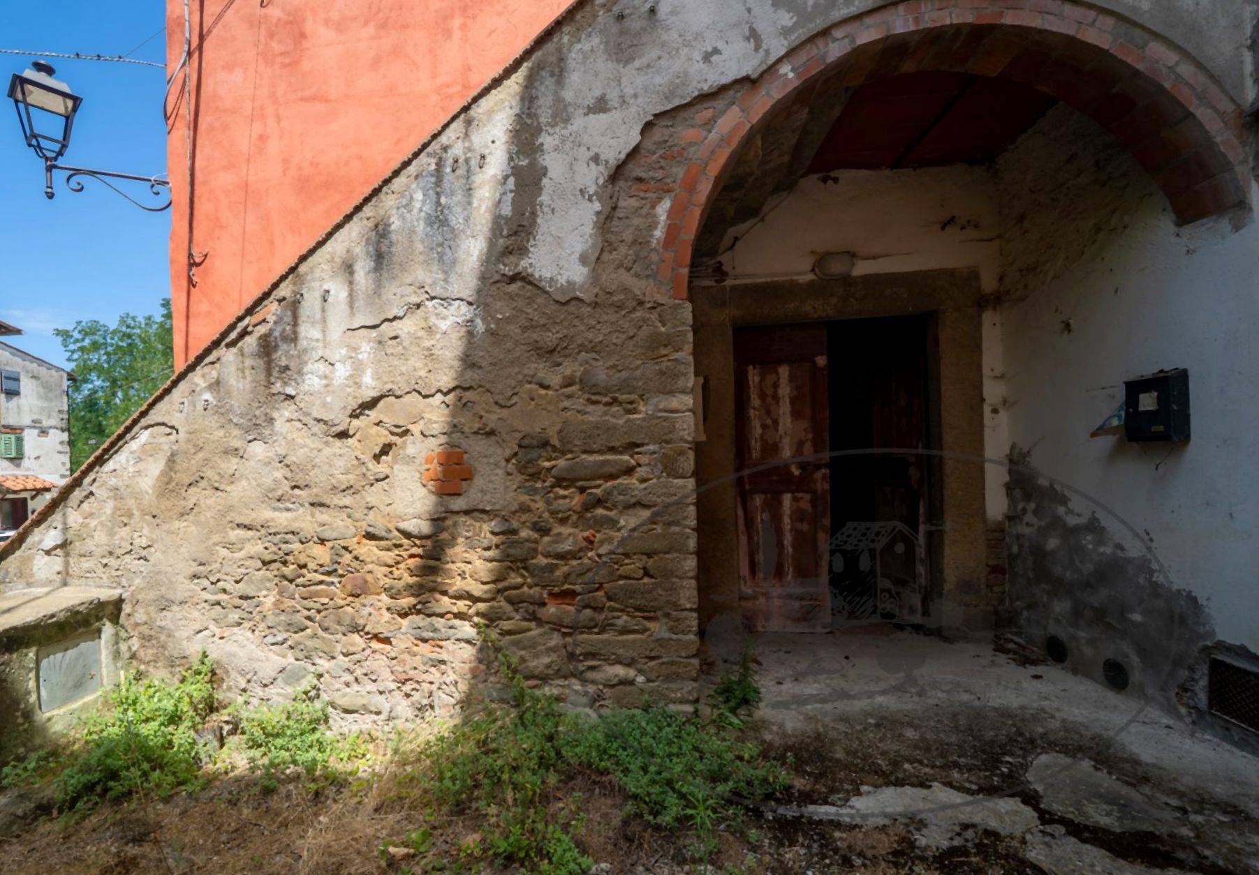 Stabile/Palazzo in vendita a Castelfranco Piandiscò