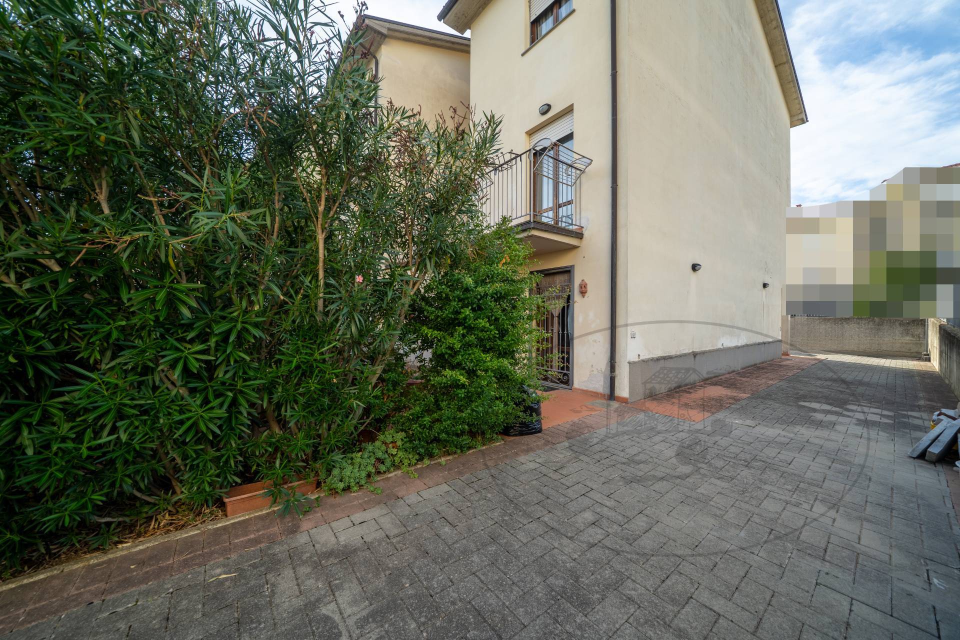  for sale in Loro Ciuffenna