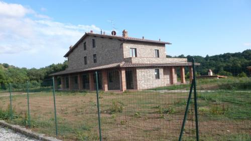 Casa semi indipendente in vendita a Reggello