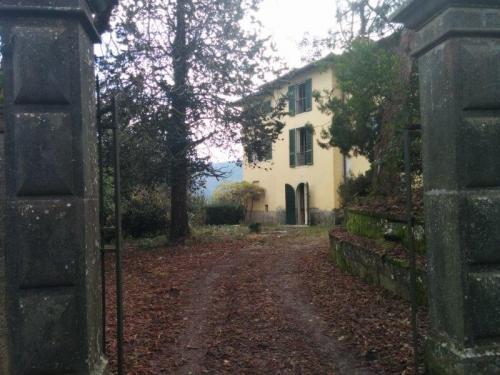 Villa in vendita a Montevarchi