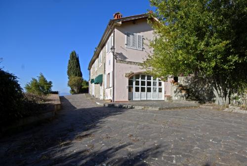 Cascina/Casale/Masseria in vendita a Reggello