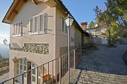 Cascina/Casale/Masseria in vendita a Reggello